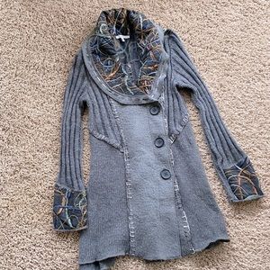 Long length, tunic sweater -Beautiful embroidery!